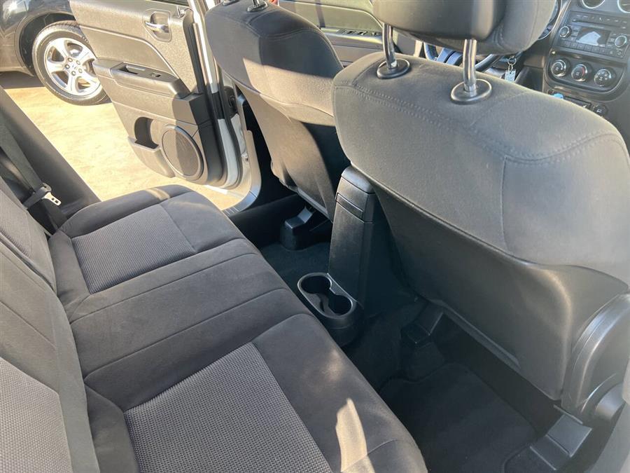 2012 Jeep Compass Latitude photo