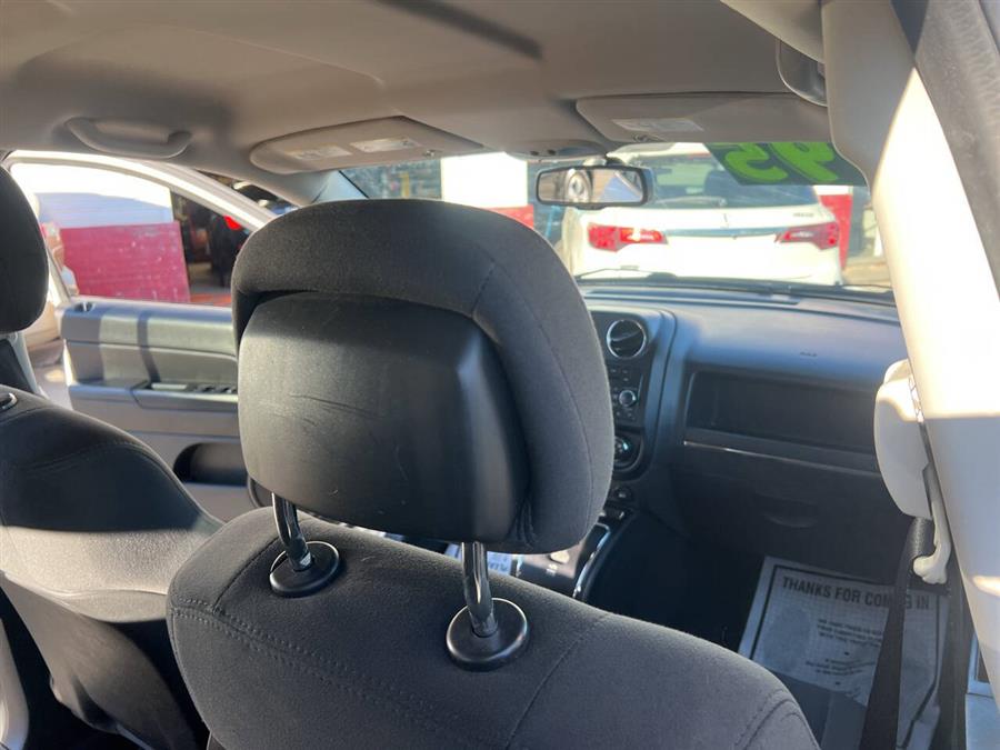 2012 Jeep Compass Latitude photo