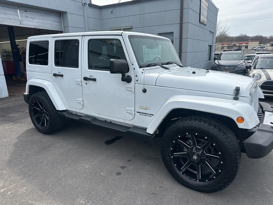2015 Jeep Wrangler Unlimited 4WD 4dr Sahara photo
