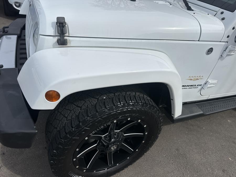 2015 Jeep Wrangler Unlimited 4WD 4dr Sahara photo