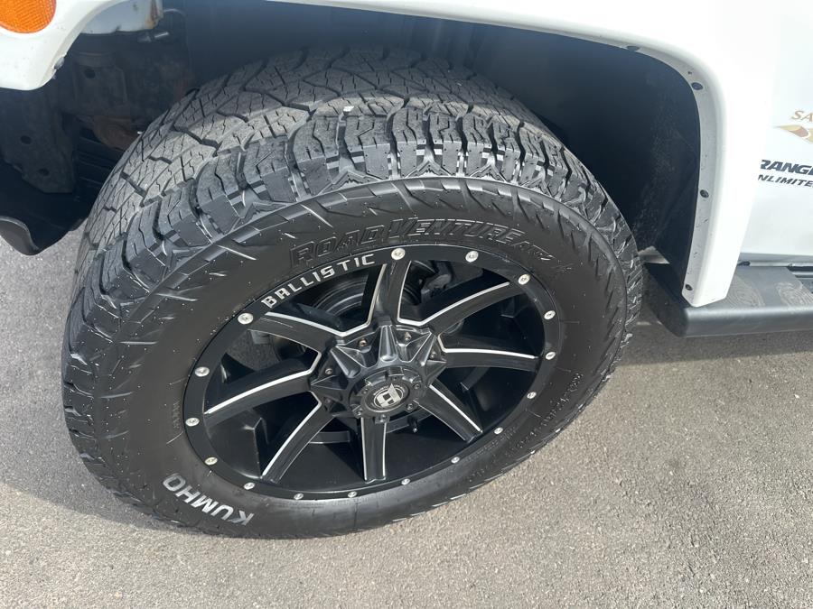 2015 Jeep Wrangler Unlimited 4WD 4dr Sahara photo