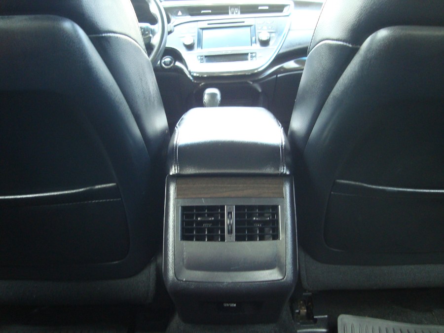 2016 Toyota Avalon 4dr Sdn XLE Premium (Natl) photo