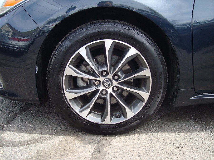 2016 Toyota Avalon 4dr Sdn XLE Premium (Natl) photo