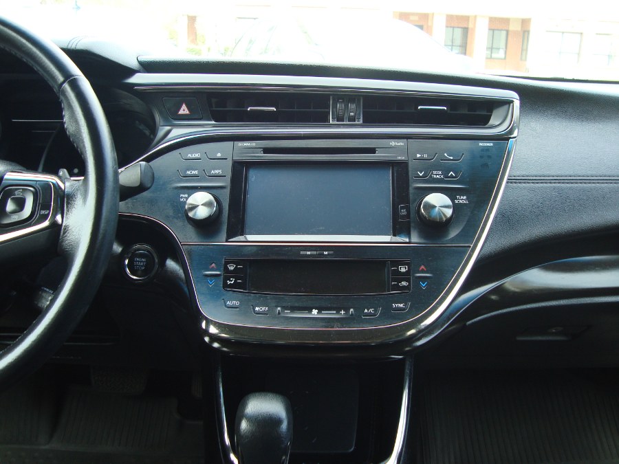 2016 Toyota Avalon 4dr Sdn XLE Premium (Natl) photo