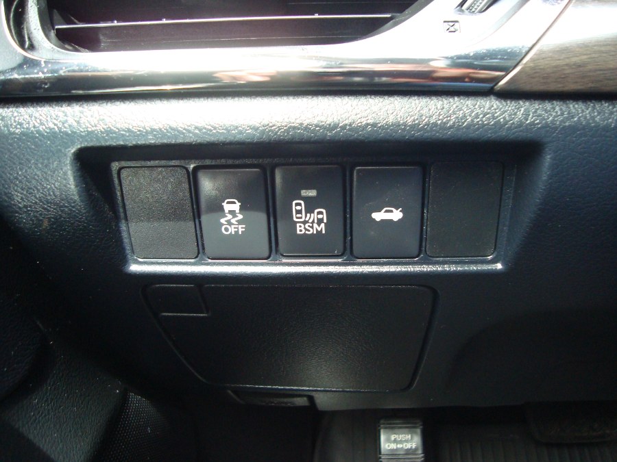 2016 Toyota Avalon 4dr Sdn XLE Premium (Natl) photo