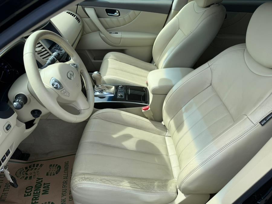 2016 Infiniti QX70 AWD 4dr photo