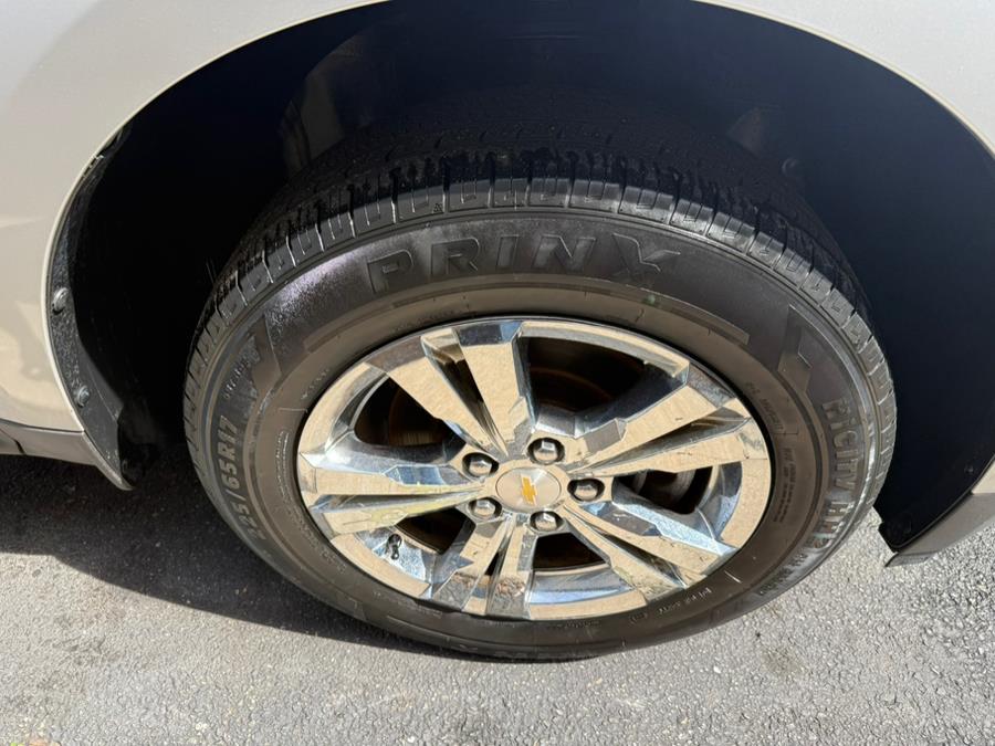 2016 Chevrolet Equinox FWD 4dr LT photo