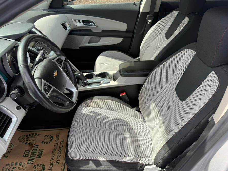 2016 Chevrolet Equinox FWD 4dr LT photo