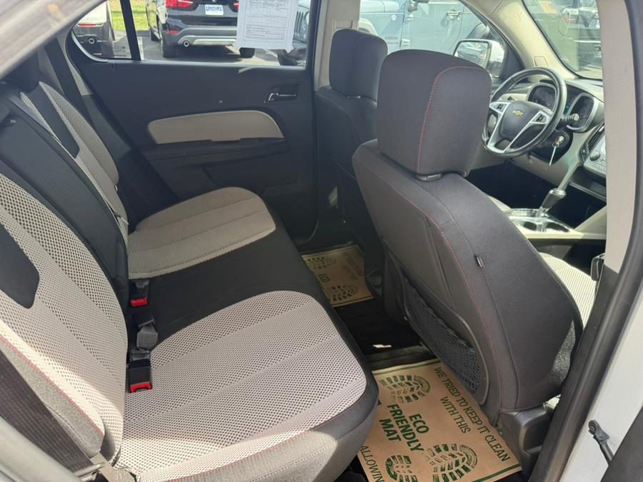 2016 Chevrolet Equinox FWD 4dr LT photo