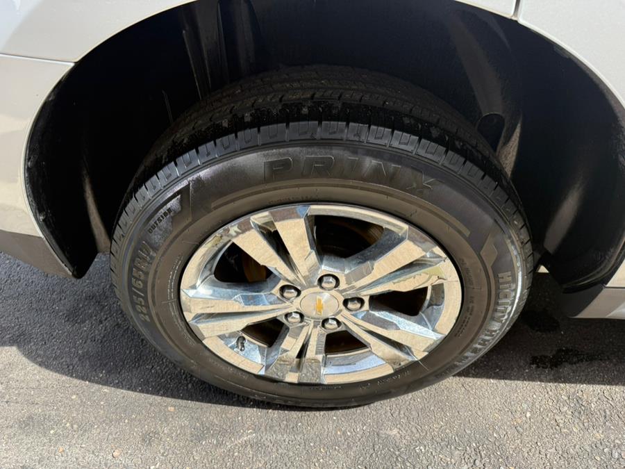 2016 Chevrolet Equinox FWD 4dr LT photo
