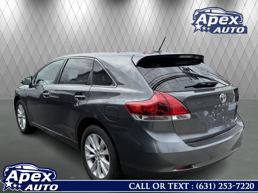 2015 Toyota Venza 4dr Wgn I4 AWD XLE (Natl) photo