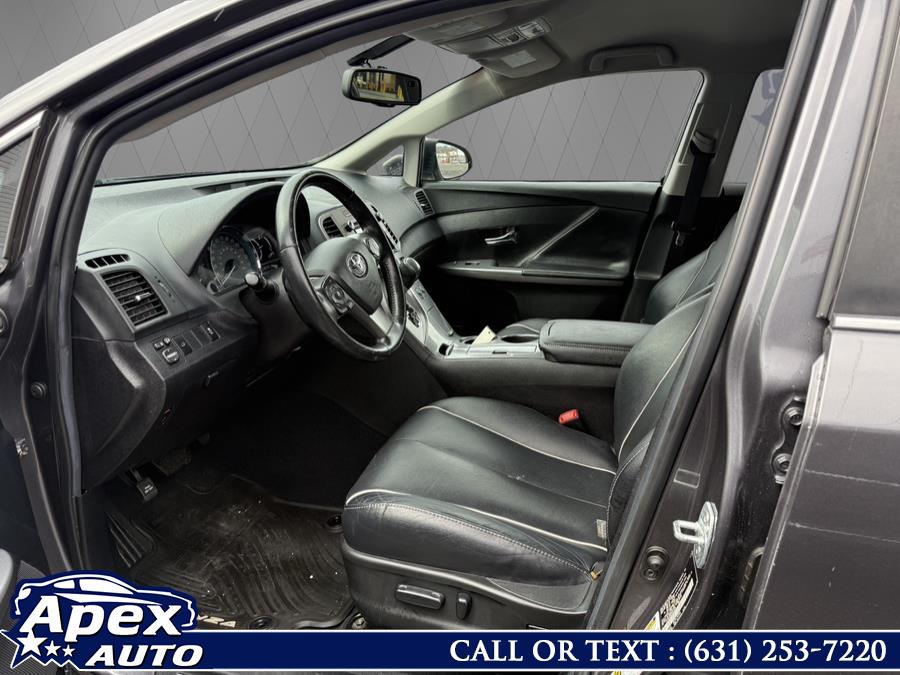 2015 Toyota Venza 4dr Wgn I4 AWD XLE (Natl) photo