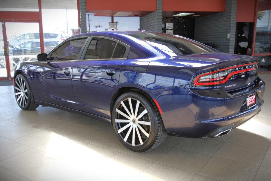 2015 Dodge Charger 4dr Sdn SE RWD photo