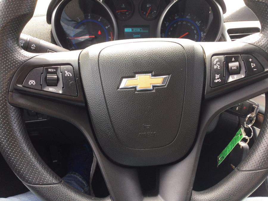 2015 Chevrolet Cruze 4dr Sdn Auto 1LT photo