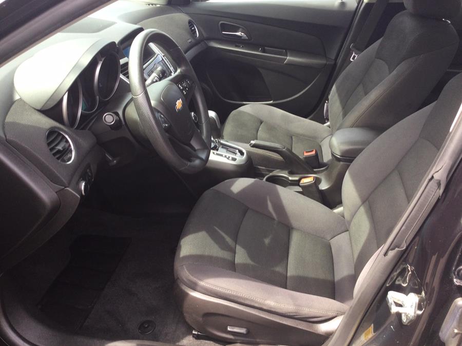 2015 Chevrolet Cruze 4dr Sdn Auto 1LT photo
