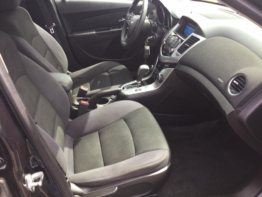 2015 Chevrolet Cruze 4dr Sdn Auto 1LT photo
