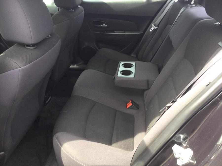 2015 Chevrolet Cruze 4dr Sdn Auto 1LT photo