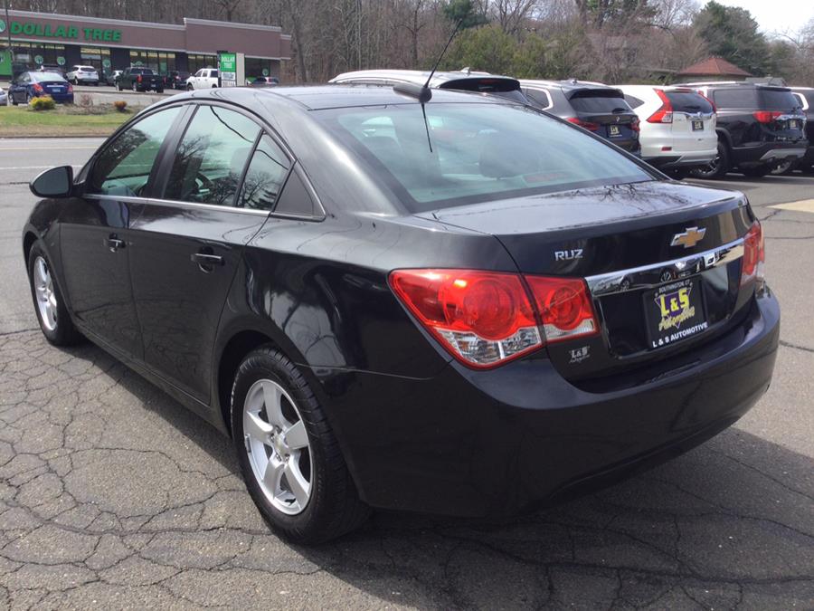 2015 Chevrolet Cruze 4dr Sdn Auto 1LT photo