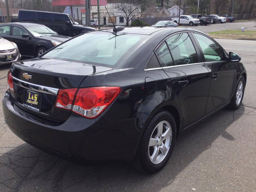 2015 Chevrolet Cruze 4dr Sdn Auto 1LT photo