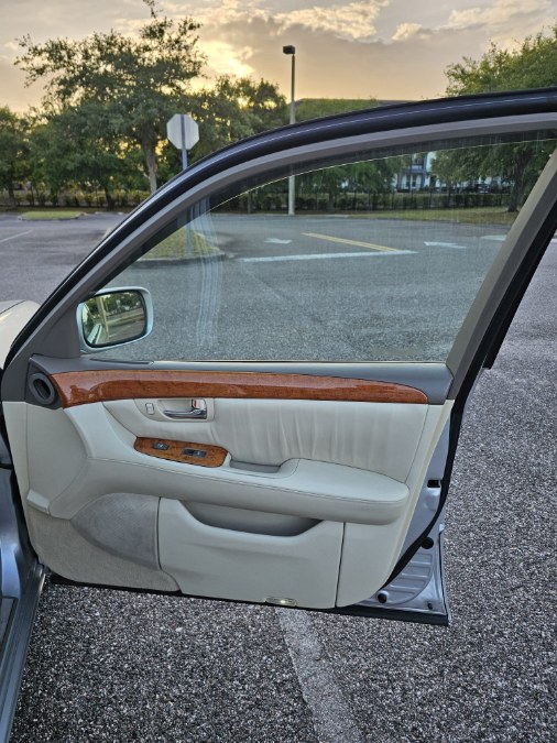 2005 Lexus LS 430 photo