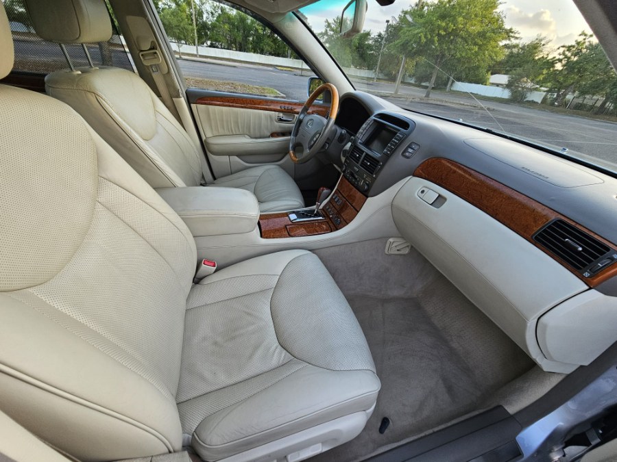 2005 Lexus LS 430 photo