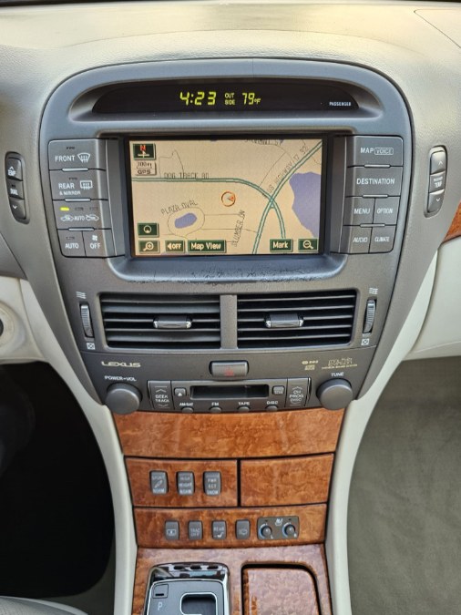 2005 Lexus LS 430 photo