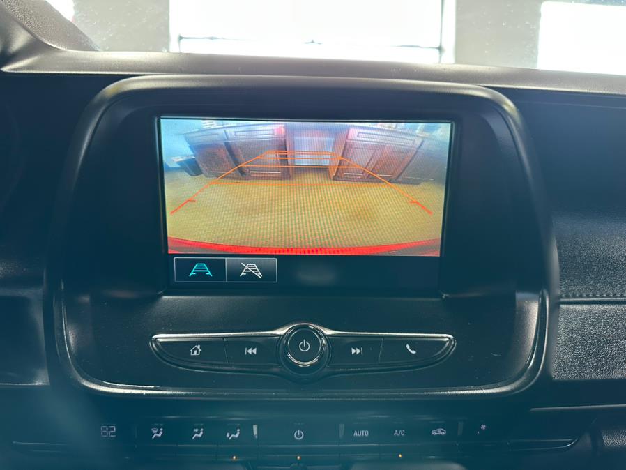 2017 Chevrolet Camaro 2dr Cpe 1LT photo