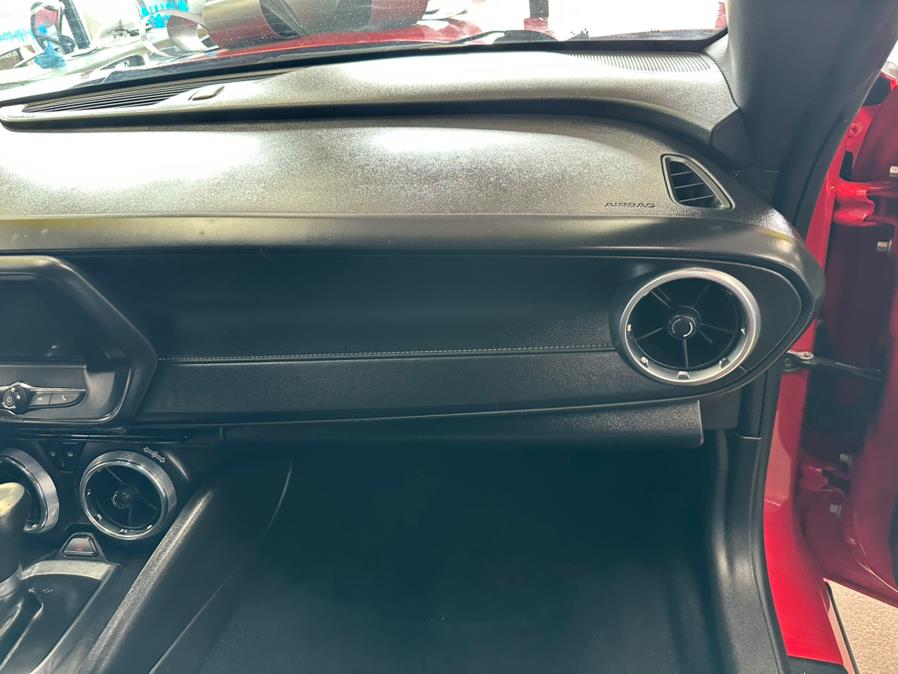 2017 Chevrolet Camaro 2dr Cpe 1LT photo