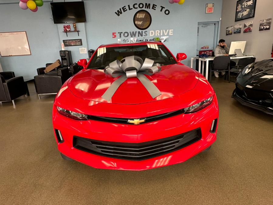 2017 Chevrolet Camaro 2dr Cpe 1LT photo