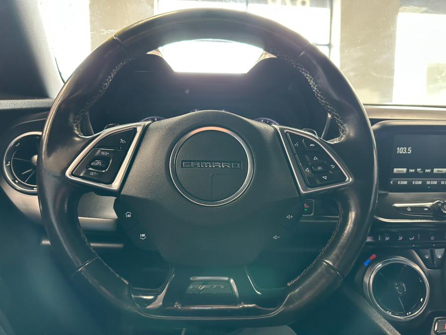 2017 Chevrolet Camaro 2dr Cpe 1LT photo