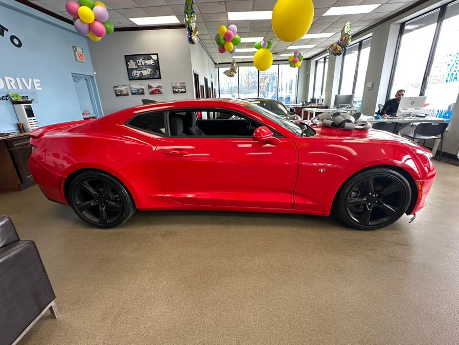 2017 Chevrolet Camaro 2dr Cpe 1LT photo