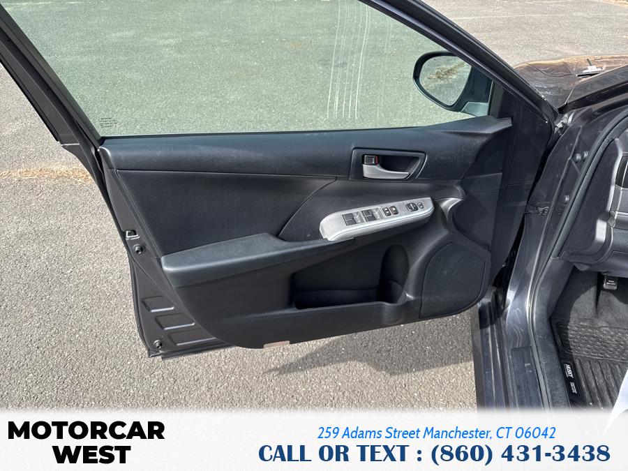 2013 Toyota Camry L photo