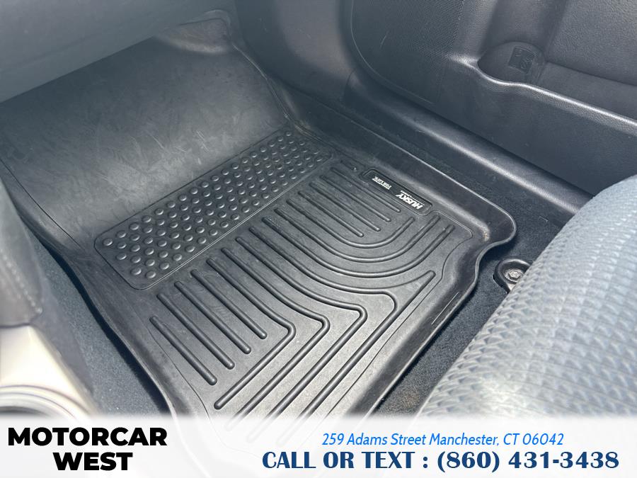 2013 Toyota Camry L photo