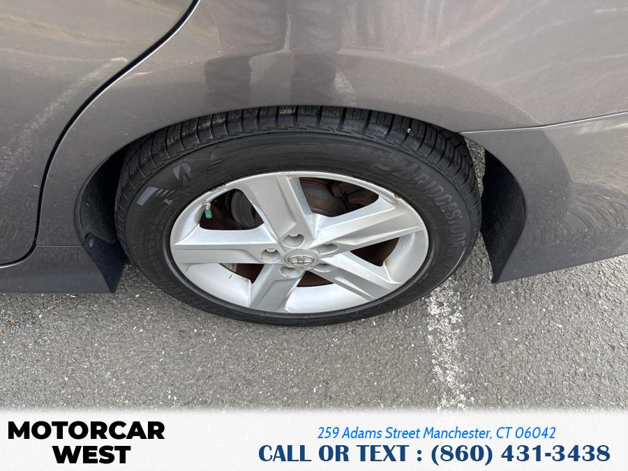 2013 Toyota Camry L photo