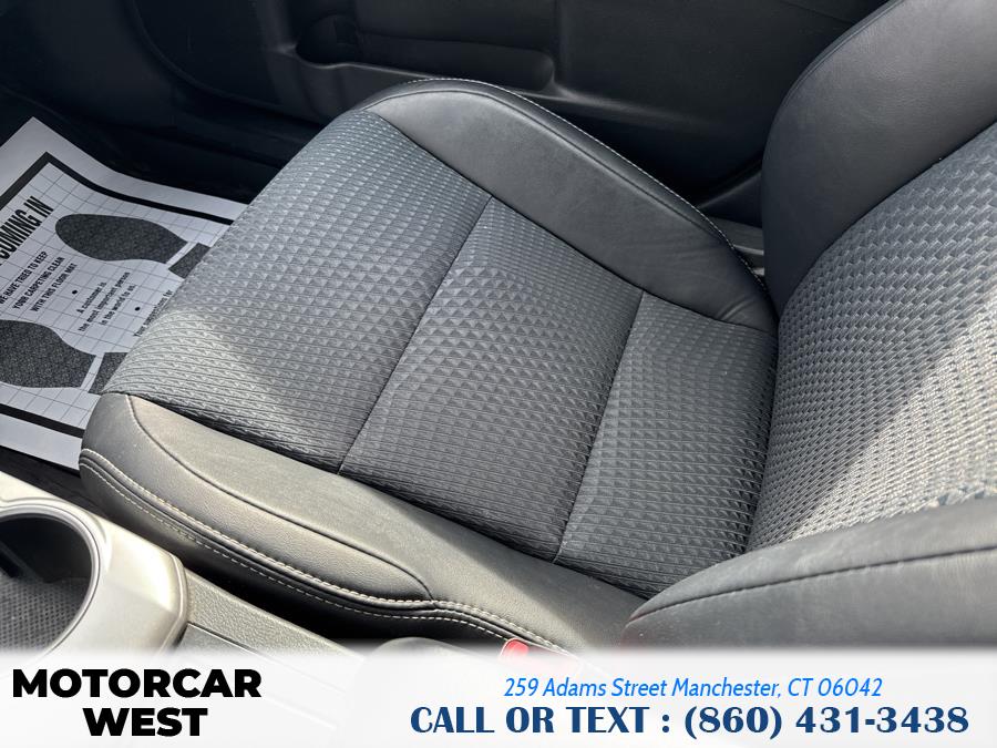 2013 Toyota Camry L photo