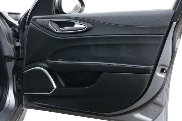 2020 Alfa Romeo Giulia photo