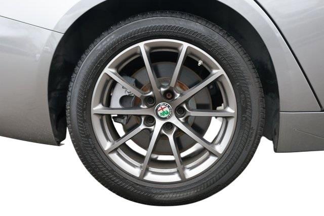 2020 Alfa Romeo Giulia photo