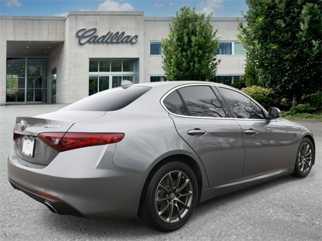 2020 Alfa Romeo Giulia photo