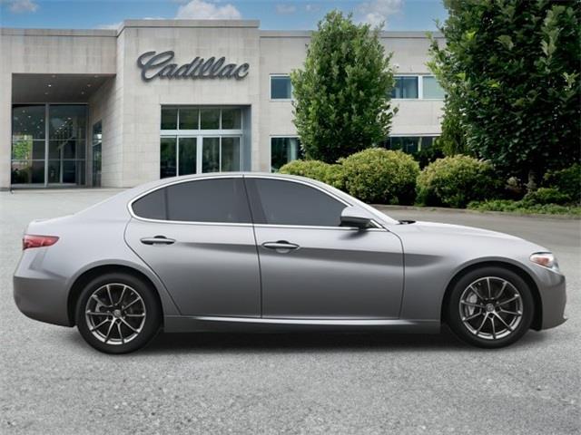 2020 Alfa Romeo Giulia photo