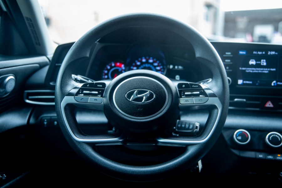 2021 Hyundai Elantra SE IVT *Ltd Avail* photo