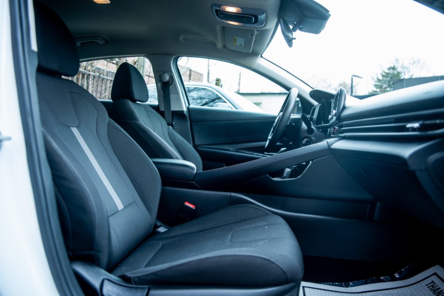 2021 Hyundai Elantra SE IVT *Ltd Avail* photo