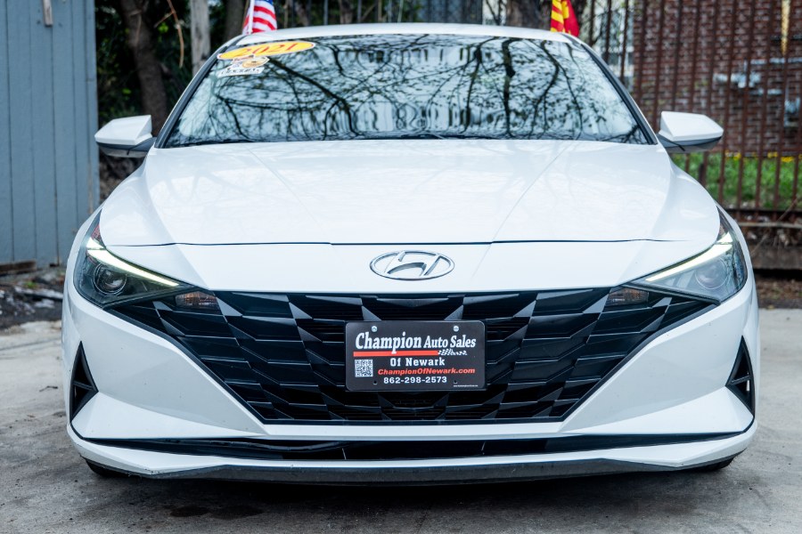 2021 Hyundai Elantra SE IVT *Ltd Avail* photo