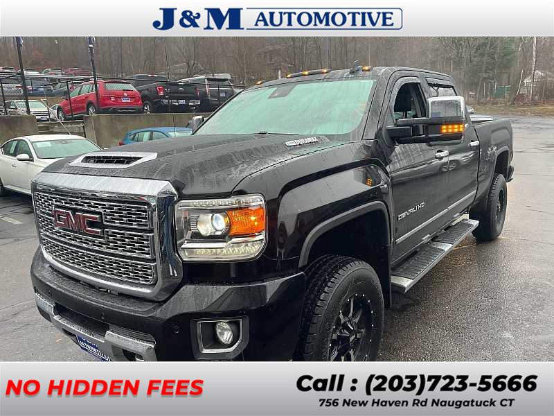 2018 GMC Sierra 2500HD Denali photo