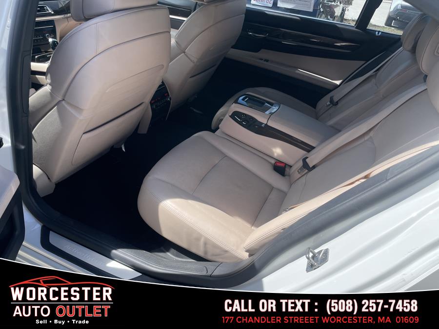 2011 BMW MDX ActiveHybrid 750Li photo