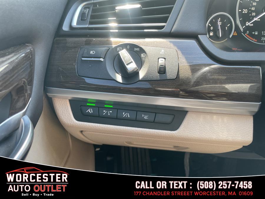 2011 BMW MDX ActiveHybrid 750Li photo
