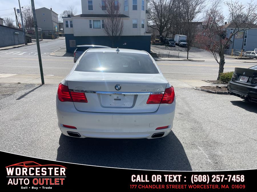 2011 BMW MDX ActiveHybrid 750Li photo