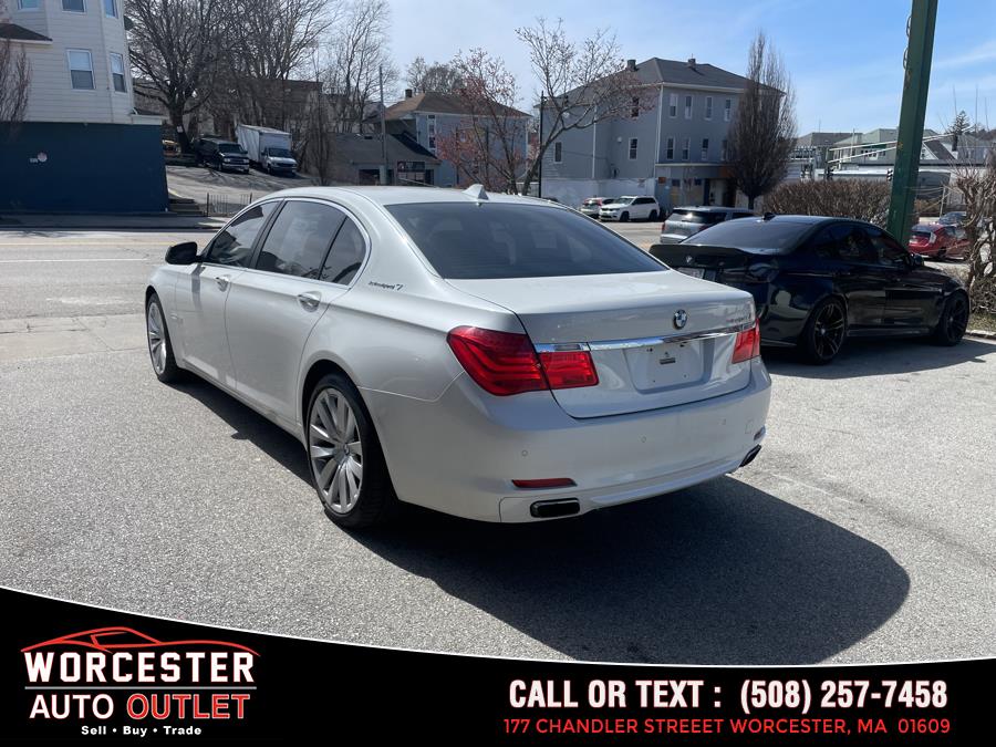 2011 BMW MDX ActiveHybrid 750Li photo