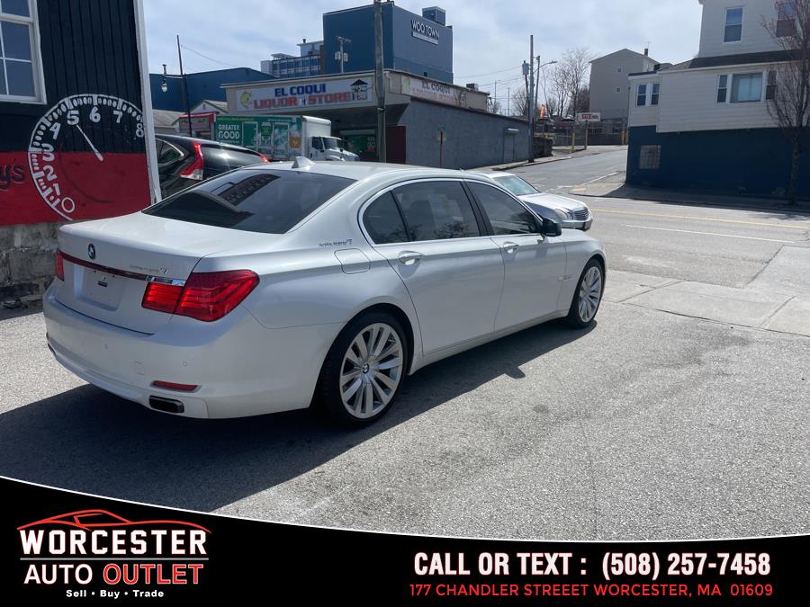 2011 BMW MDX ActiveHybrid 750Li photo