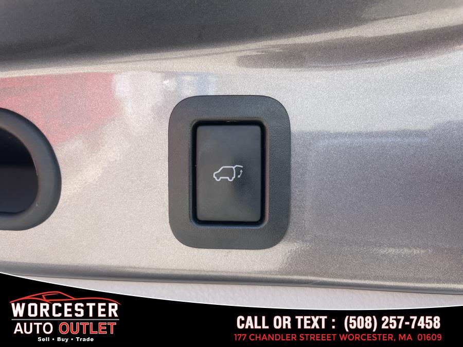 2015 Toyota Highlander AWD 4dr V6 XLE (Natl) photo