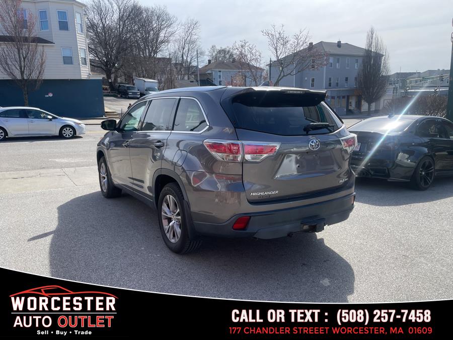 2015 Toyota Highlander AWD 4dr V6 XLE (Natl) photo